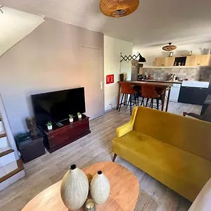 Appartamento Lumineux Duplex Au Coeur De, LʼIsle-sur-la-Sorgue