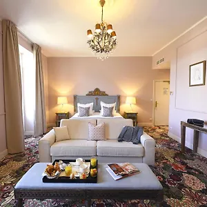 Grand Henri - Teritoria Hotel